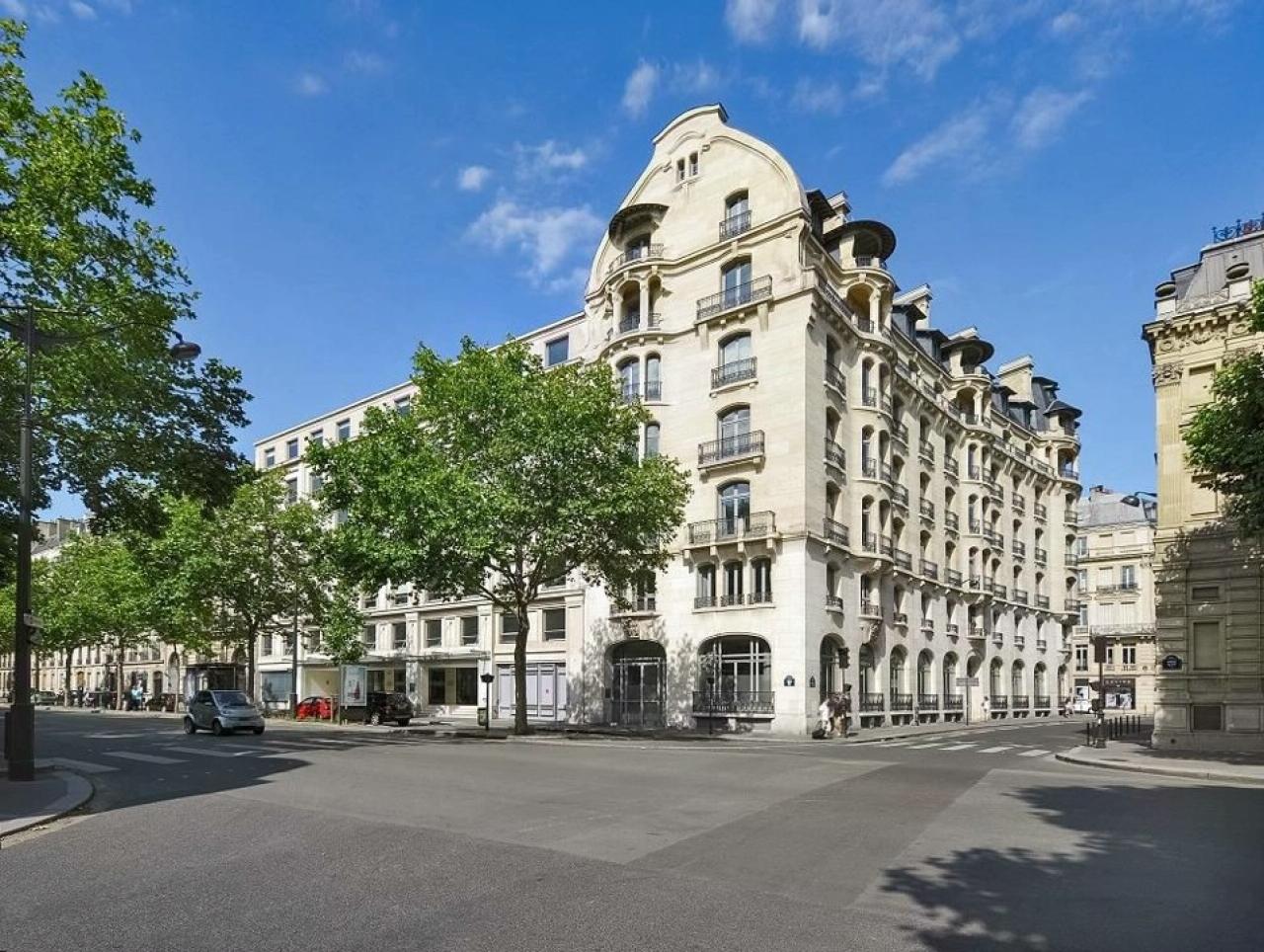 Bureau Paris 2700m² Location bureau Paris OLBUR2100690 0